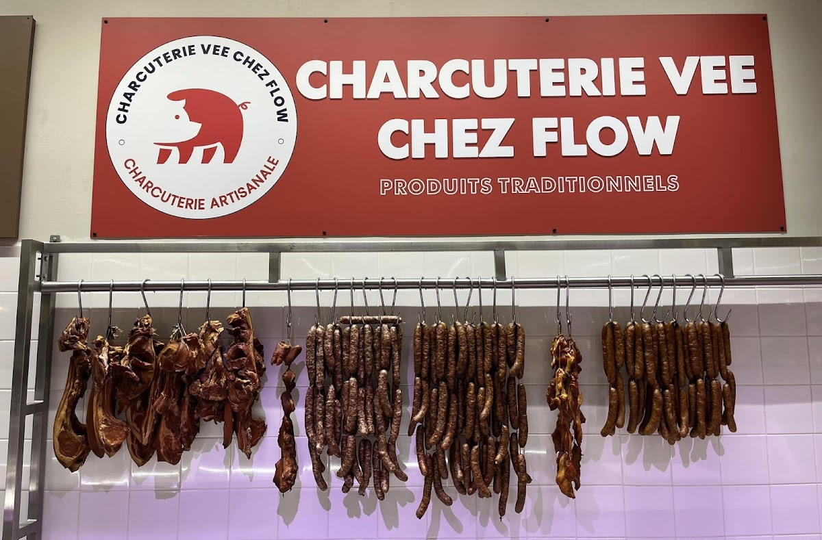 CHARCUTERIE VEE CHEZ FLOW
